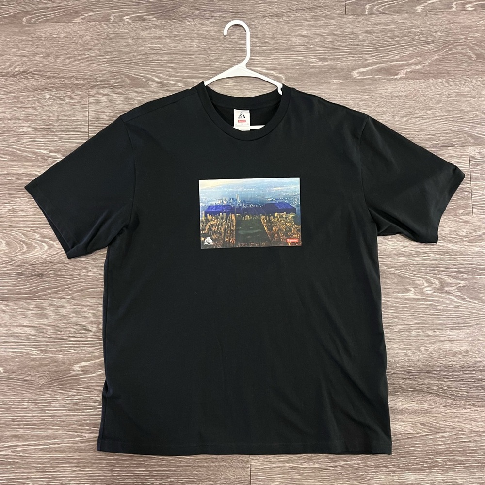 Supreme x Nike ACG / XL / Graphic Tee / NWT
